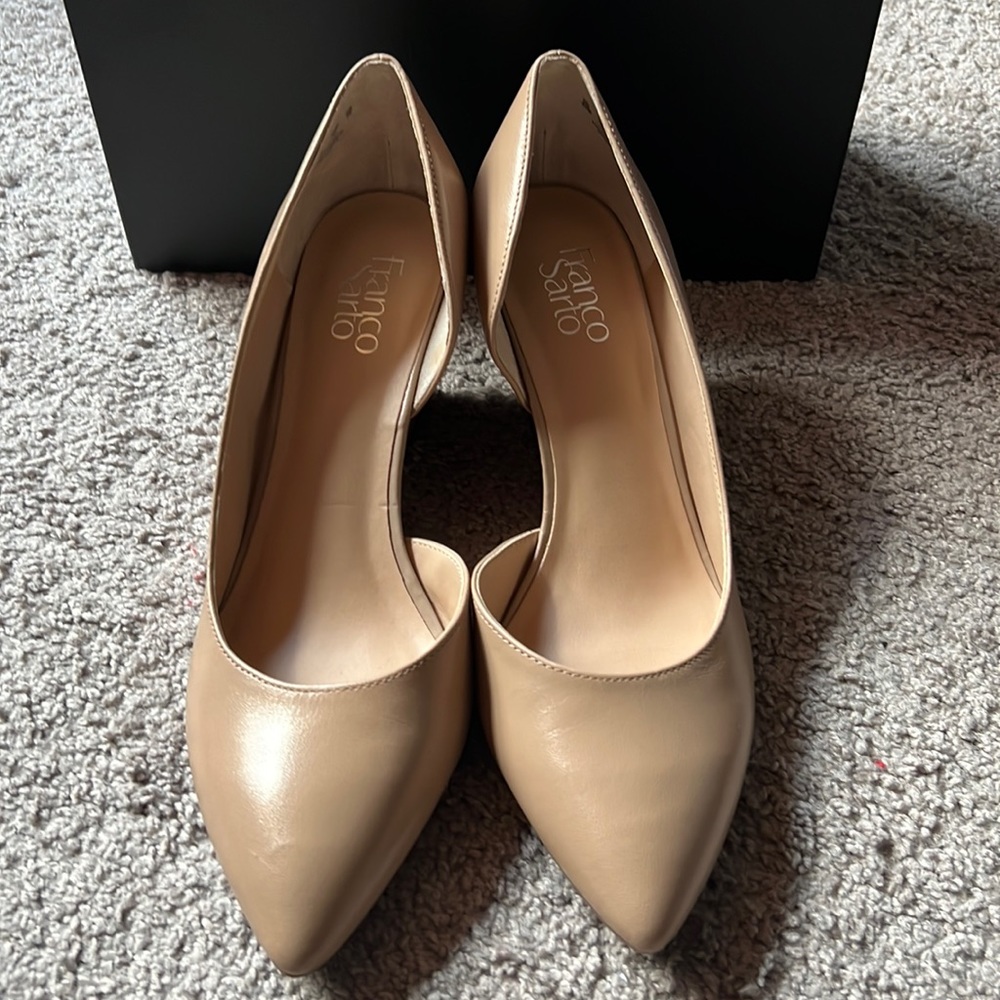 Size 11 Wedges in Cream